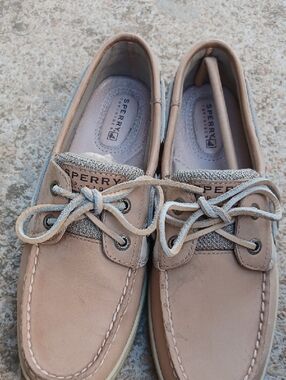 Sperry Women Tan Boat Shoes with Rope Laces